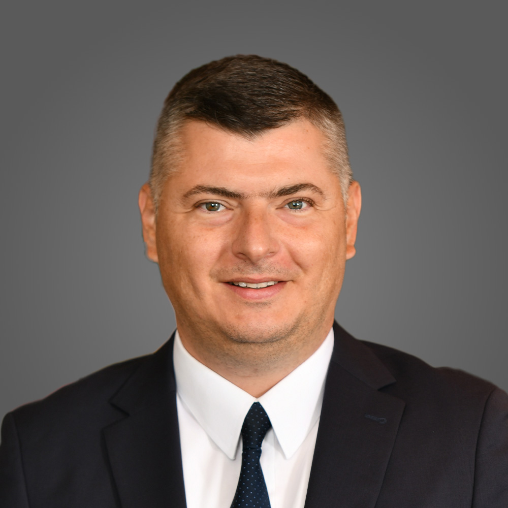 about us investor relations corporate information senior management  image